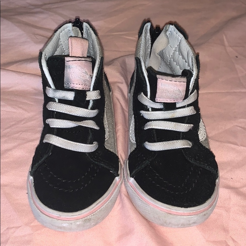 Toddler vans in white black grey and pink